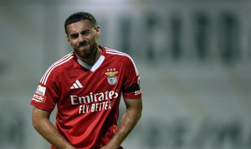 Mercado Benfica: Kokçu mais perto de concretizar o seu desejo