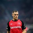 Wirtz ainda não chegou a Liverpool... mas já dá polémica