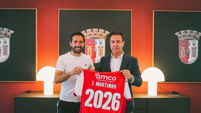 Mercado: SC Braga oficializa renovação com nome histórico