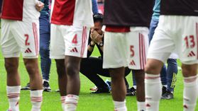 Farioli e a saída: «Não era o que queria, mas acho que é necessário para o Ajax»
