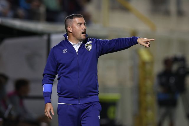 Treinador tem mais um ano de contrato e ainda não aceitou os termos para a rescisão (Foto: Luís Forra/LUSA)