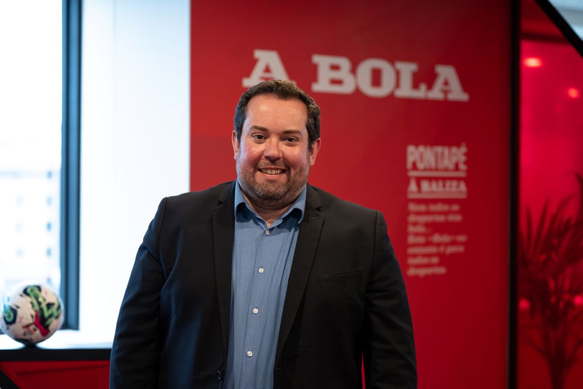 ENTREVISTA A BOLA «O sucesso de Amorim reforça aquilo que defendemos»