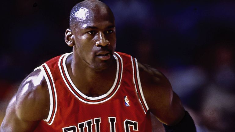 Equipamento de Michael Jordan de 1992/93 vendido por mais de 2 milhões de euros
