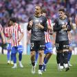 Jan Oblak a agradecer o apoio dos adeptos do Atlético durante a época