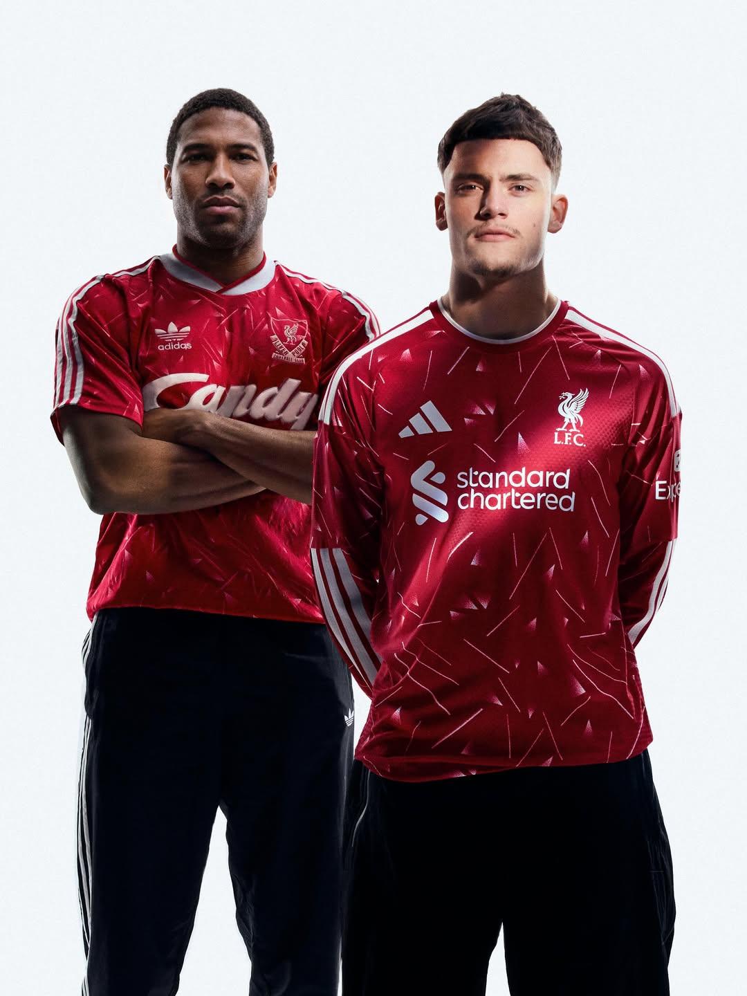 Nova camisola do Liverpool para 2026/27  - John Barnes e Florian Wirtz