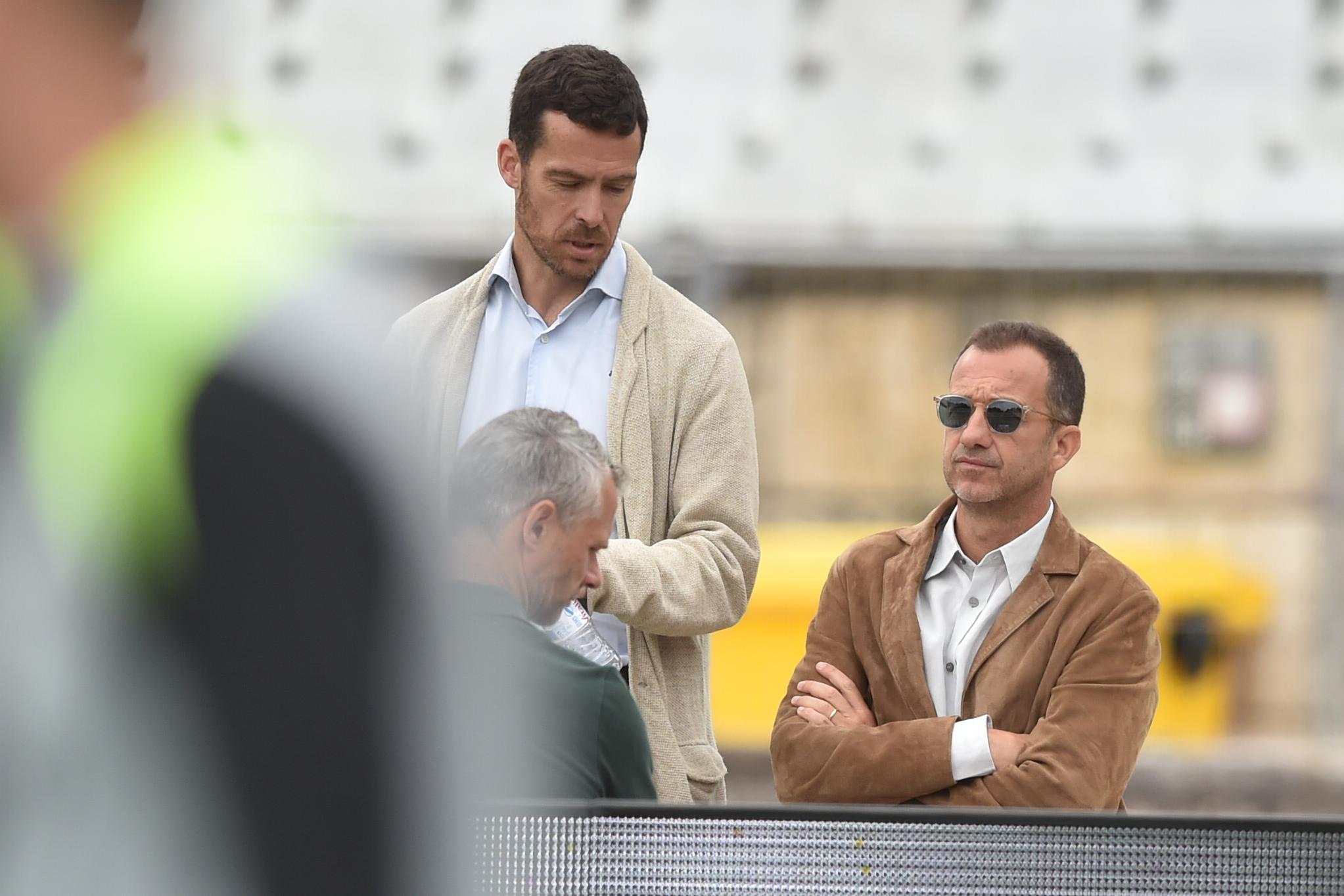 Bernardo Palmeiro, diretor geral dos leões, e o presidente Frederico Varandas tratam do mercado do Sporting (Foto Miguel Nunes )