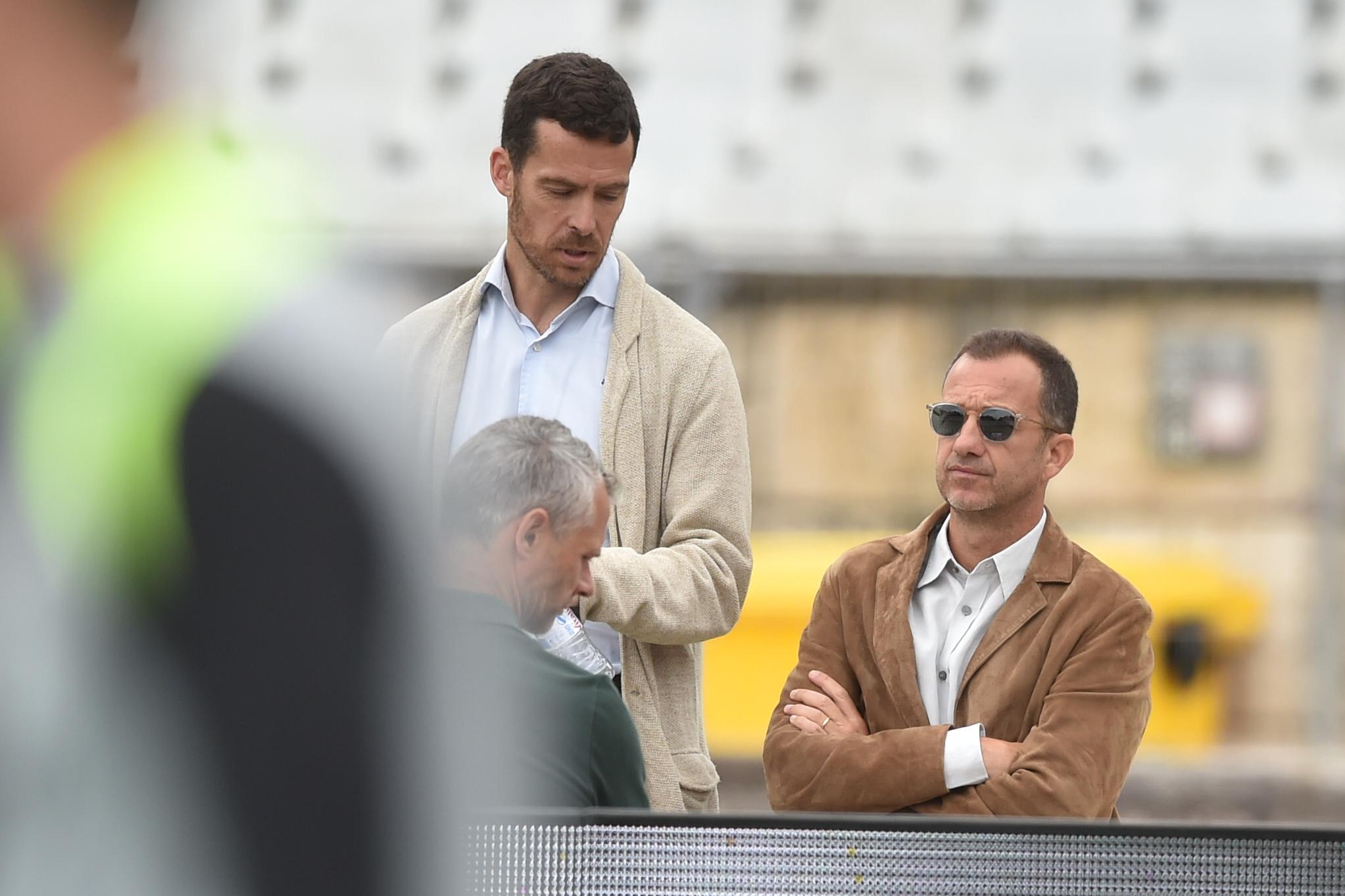 Bernardo Palmeiro, diretor geral dos leões, e o presidente Frederico Varandas tratam do mercado do Sporting - Foto: MIGUEL NUNES