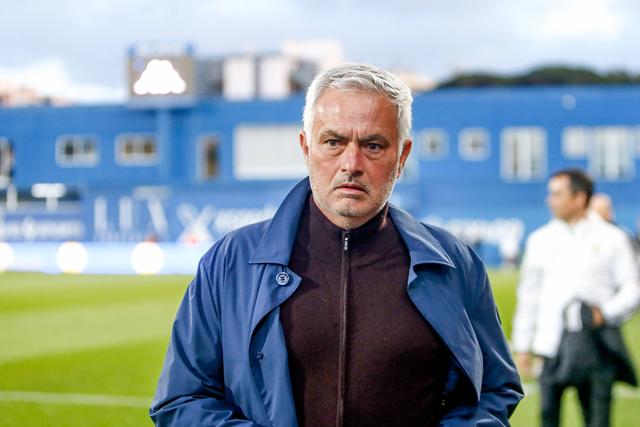 José Mourinho, treinador do Benfica no Estoril