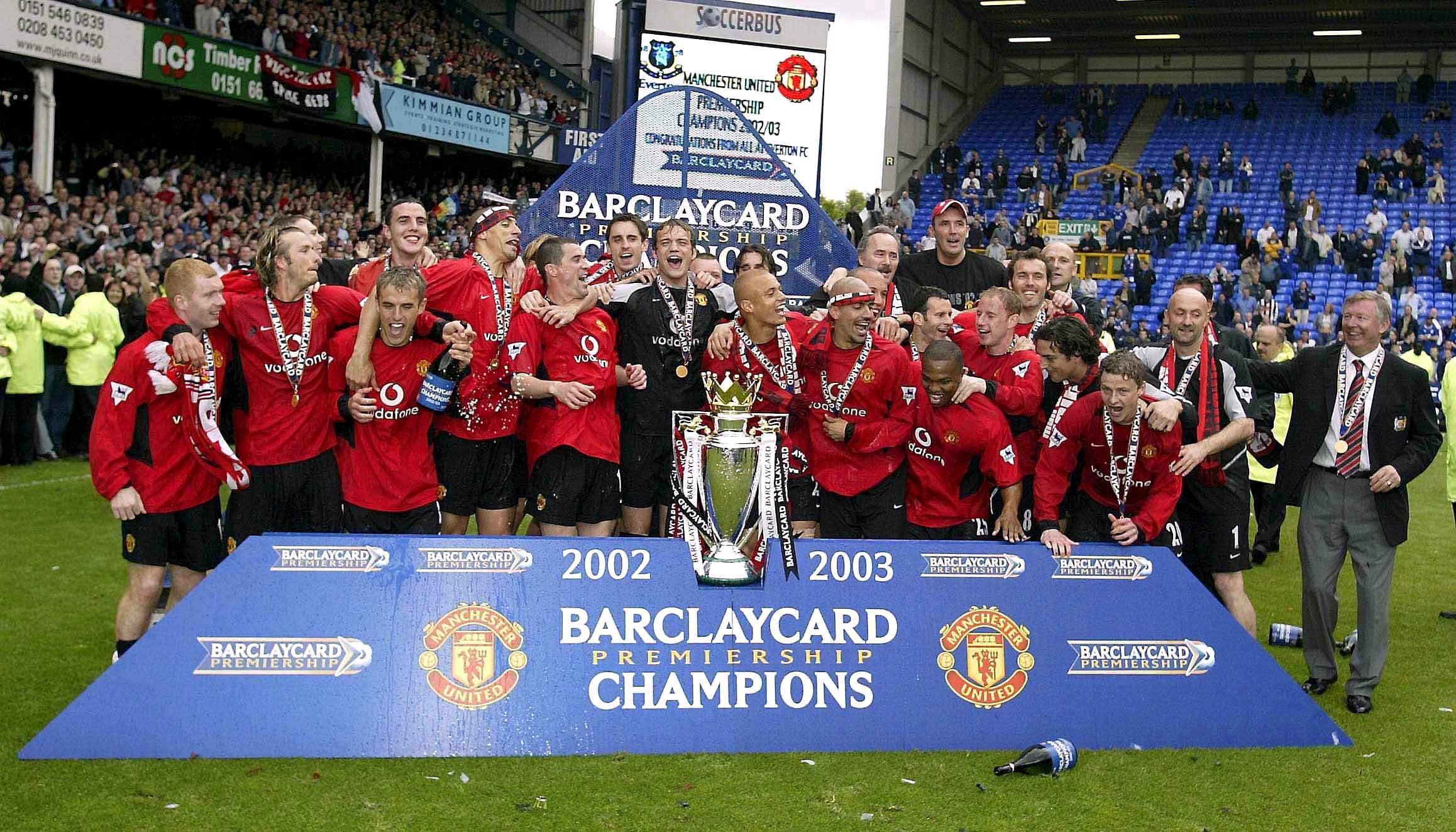 2002/03 - Manchester United, que ganhou oito campeonatos nos primeiros 11 anos de Premier League (foto: IMAGO)