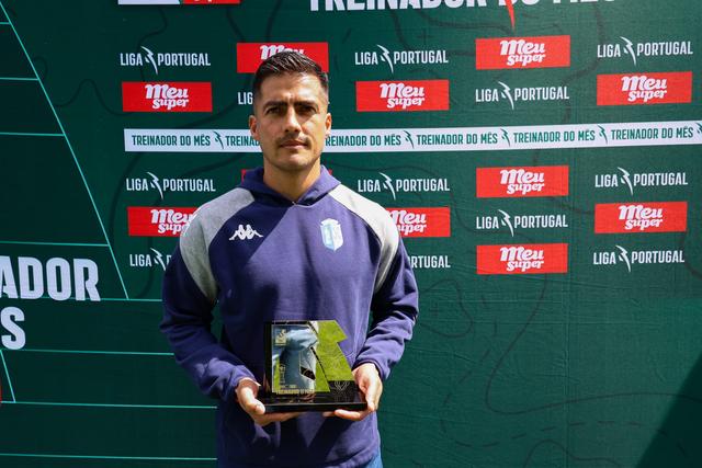 Ronald Molina venceu o prémio de melhor treinador da Liga 2 em abril - Foto: Liga Portugal