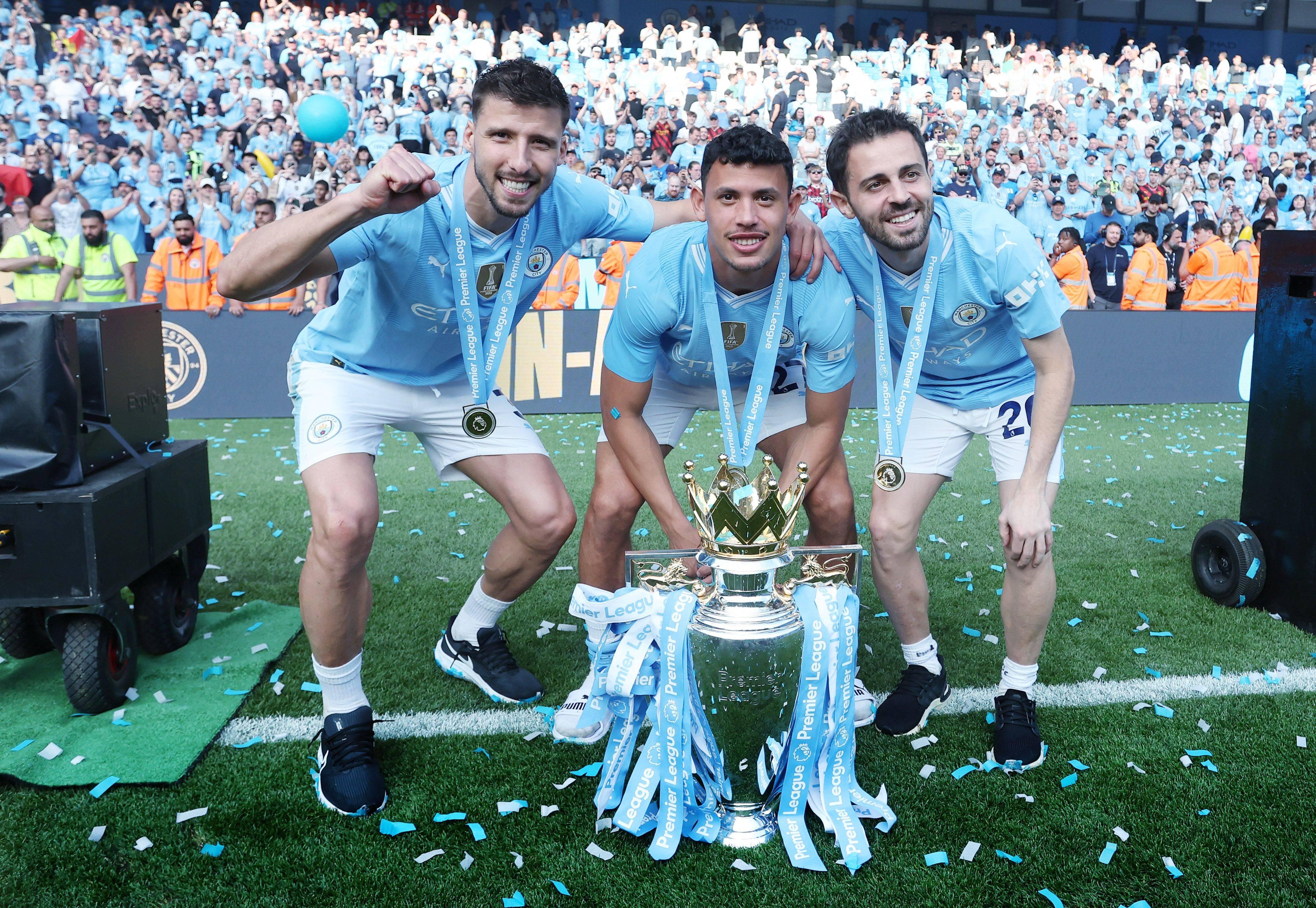 2023/24 - com Matheus Nunes, Rúben Dias e Bernardo Silva, o Man. City tornou-se na primeira equipa a vencer a Premier League em quatro anos consecutivos (foto: IMAGO)