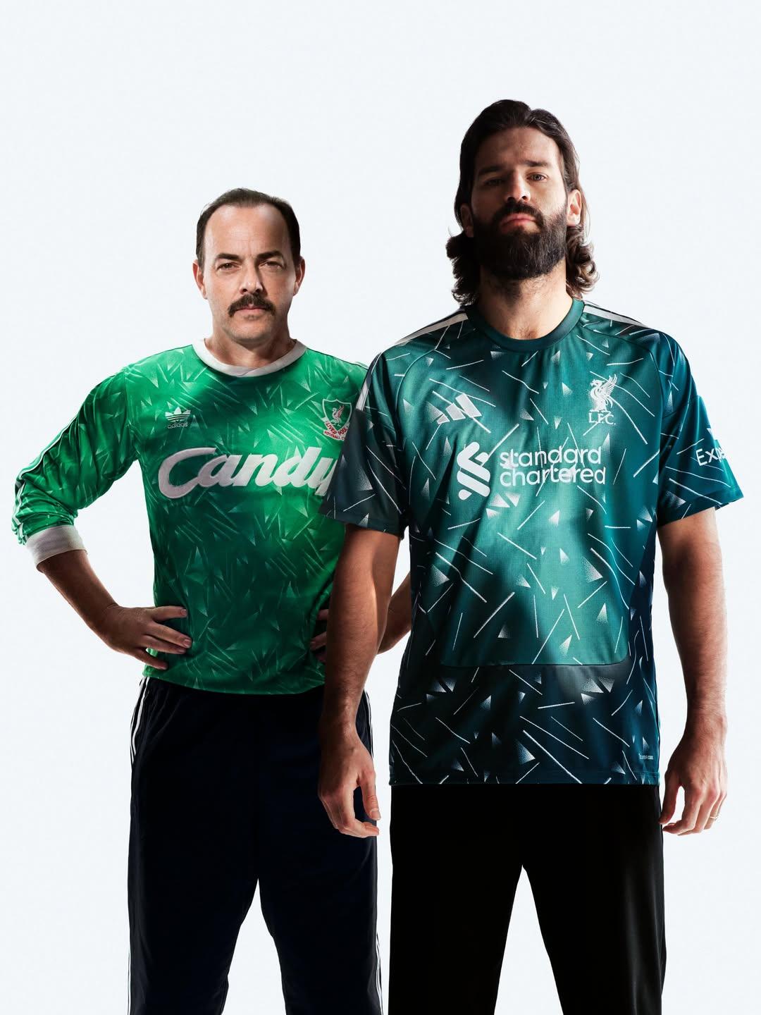 Nova camisola do Liverpool para 2026/27 - Grobbelaar e Alison