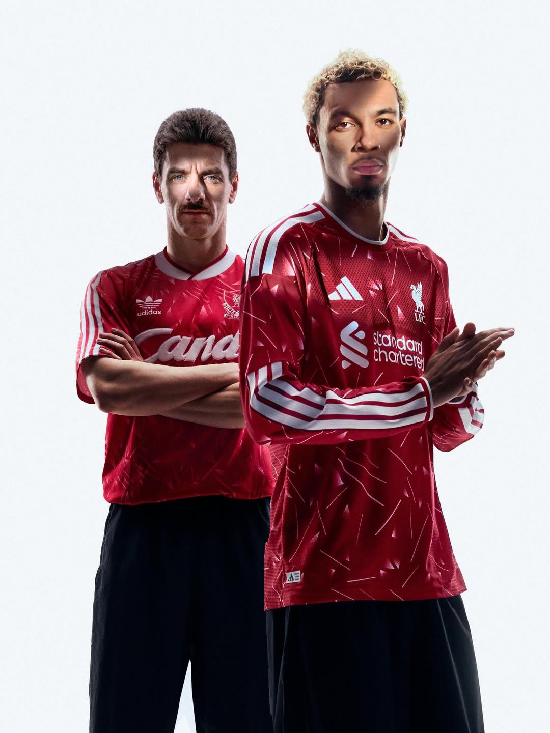 Nova camisola do Liverpool para 2026/27 - Ian Rush e Hugo Ekitiké