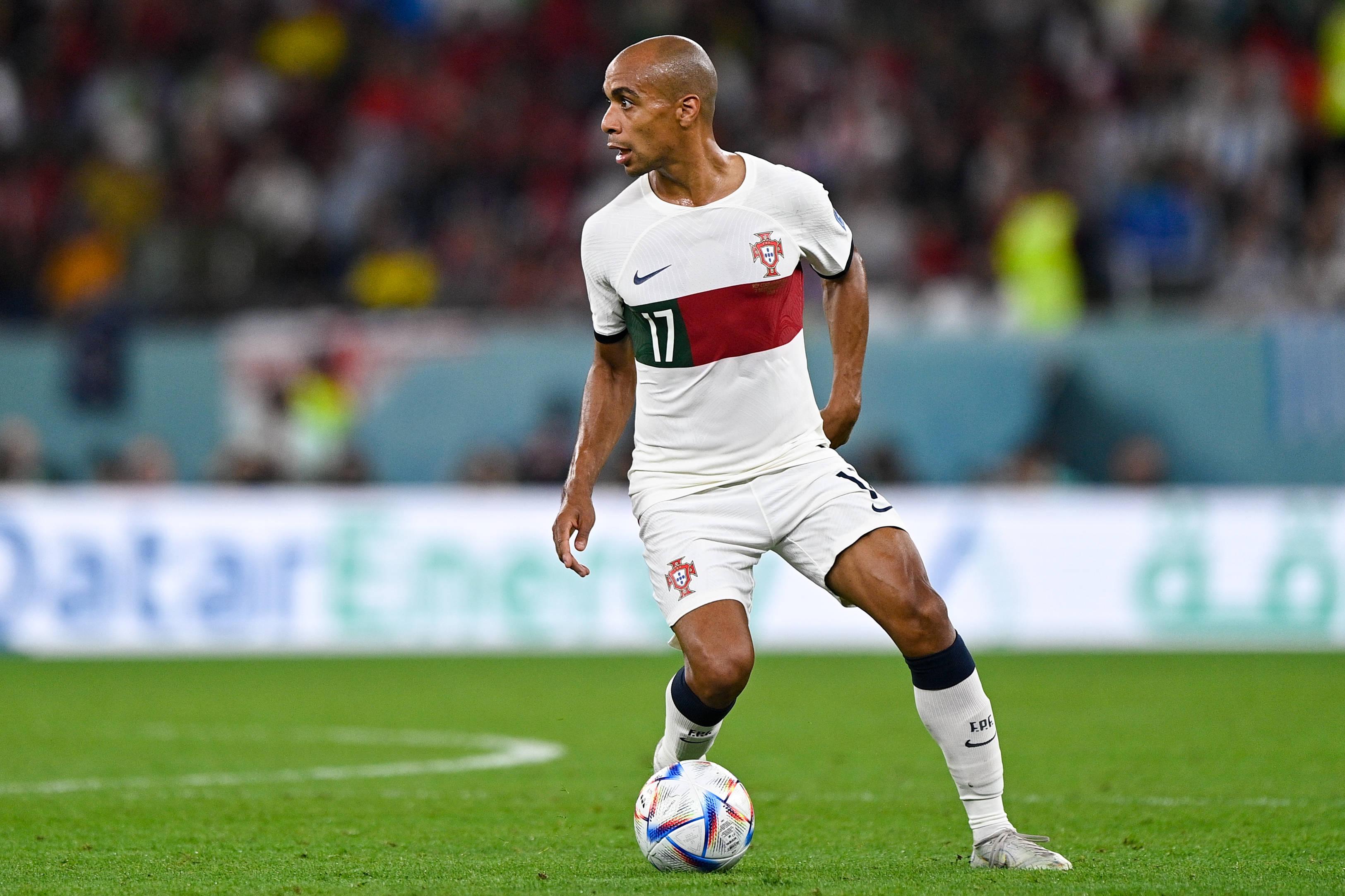 João Mário, na altura médio do Benfica