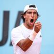 Henrique Rocha já está na segunda ronda do qualifying de Roland Garros. IMAGO