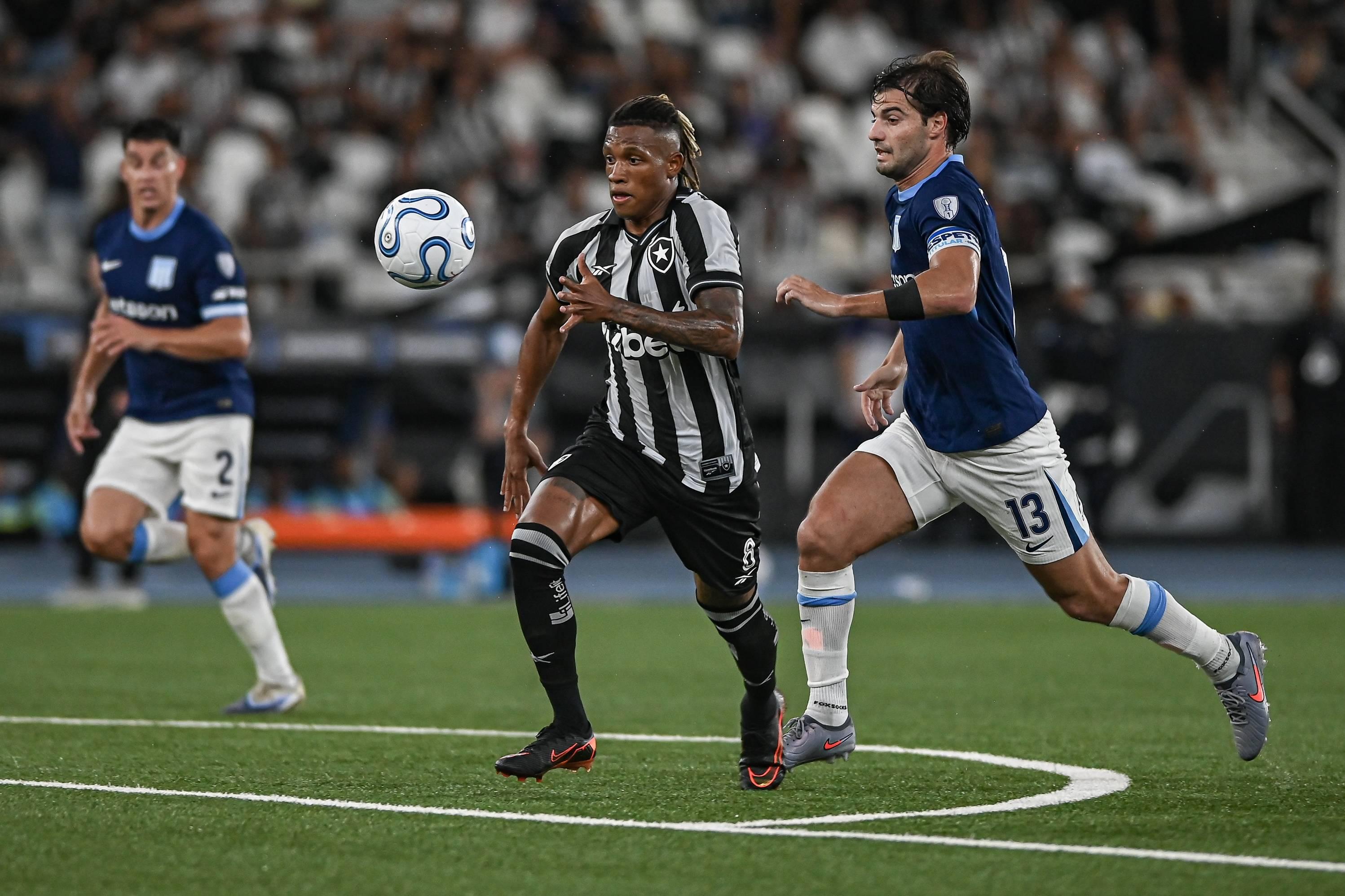 Danilo, internacional brasileiro, do Botafogo