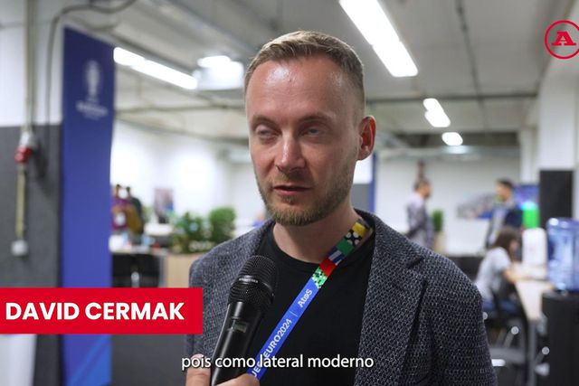 Até os checos têm dificuldade em ver Jurásek vingar no Benfica