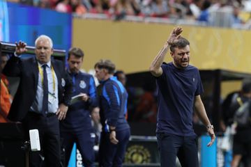 Messi, o ajuste tático e as contas do grupo: tudo o que disse Martín Anselmi