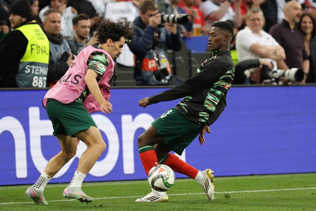 Luis Enrique e a Bola de Ouro: «Vitinha e Nuno Mendes podiam ganhar, mas...»