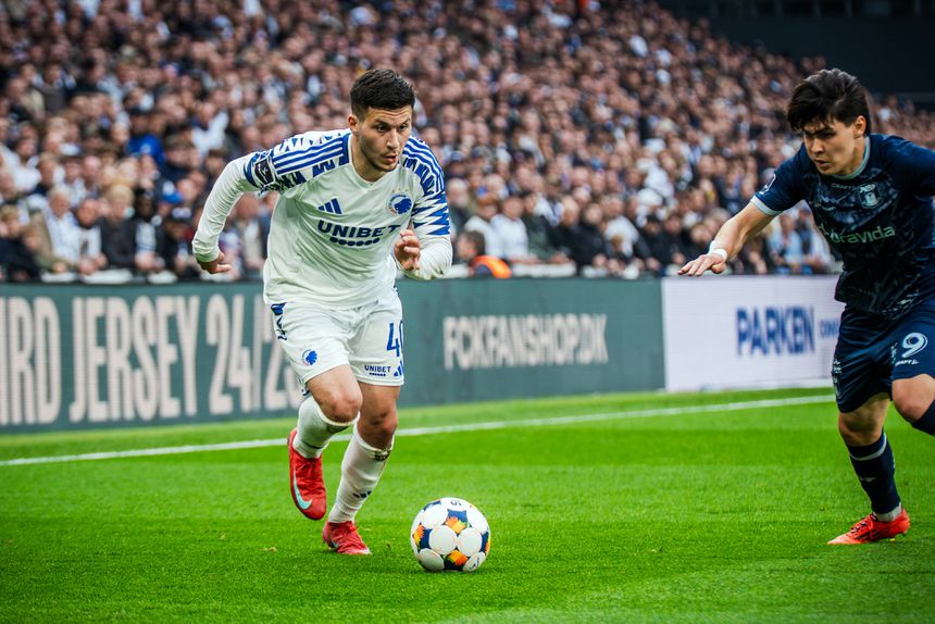 Roony Bardghji em ação pelo FC Copenhagen diante do Aarhus na liga dinamarquesa no passado mês de abril