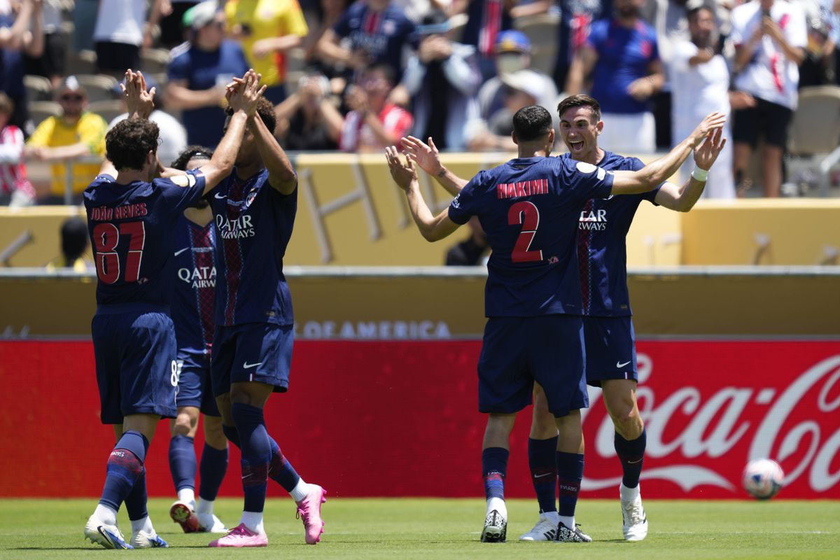 Tardes livres, praia e compras: as 'férias' do PSG no Mundial de Clubes