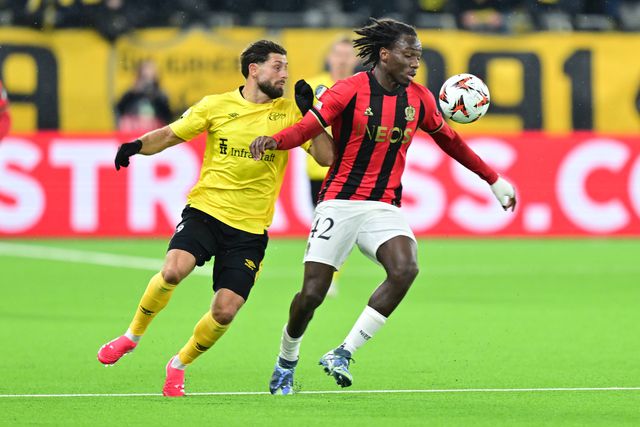 Yael Nandjou a representar o Nice na Europa