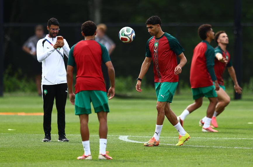 Hakimi com a seleção de Marrocos