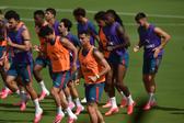 Cristiano Ronaldo no treino desta sexta-feira (MIGUEL NUNES)