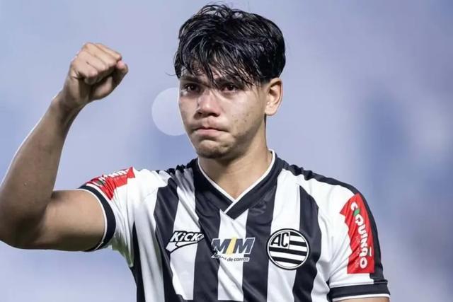 Gabriel Índio é aposta de futuro no Benfica