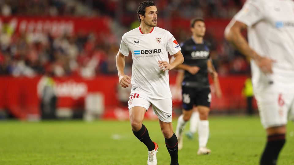 Oficial: Thomas Delaney rescinde com o Sevilha