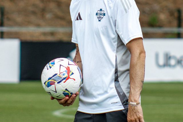 Fàbregas confirmado como treinador principal do Como