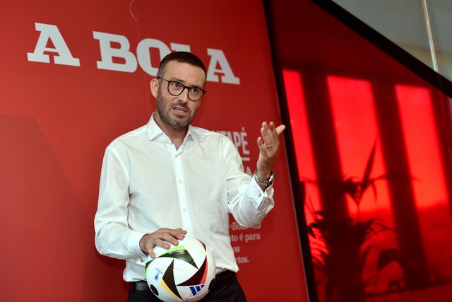«Rui Costa precisa de equipa renovada na Direção do Benfica»