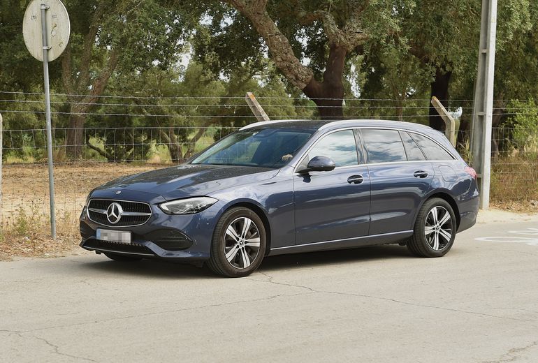 Carro do diretor Bernardo Palmeiro, à entrada da Academia Cristiano Ronaldo do Sporting, em Alcochete. Sabado, 12 de Julho de 2025. (Miguel Nunes)