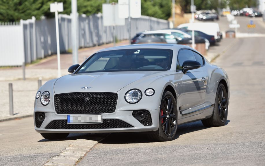 Carro do capitão Nico Otamendi no dia de regresso do Benfica ao trabalho. Benfica Campus, no Seixal. Segunda, 14 de Julho de 2025 (Miguel Nunes)