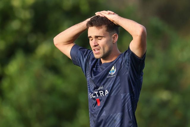 Jogador do Auckland City frustrado com mais uma derrota
