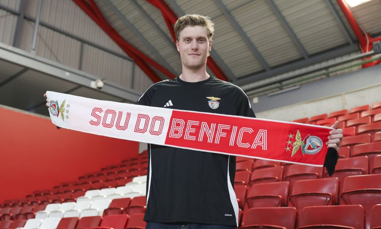 Kristian Olsen é reforço do andebol do Benfica