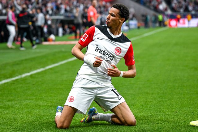 Avançado a chegar: Liverpool chega a acordo com o E. Frankfurt