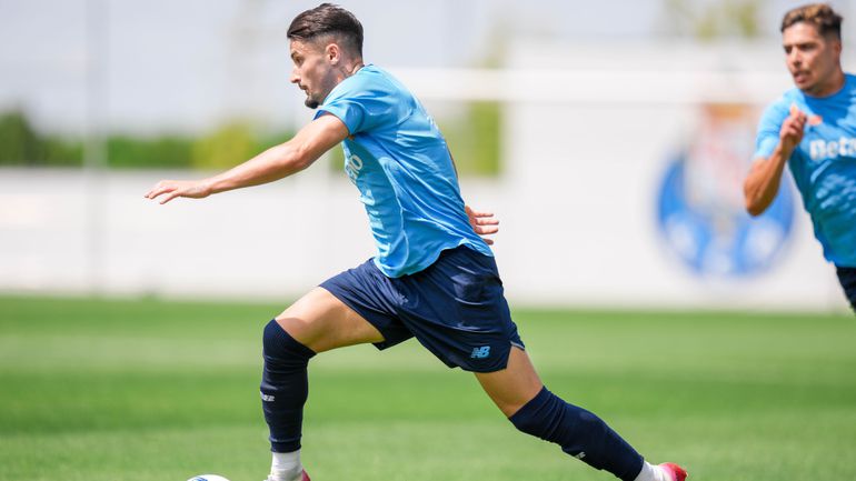 FC Porto: reforço brilha na goleada ao Trofense