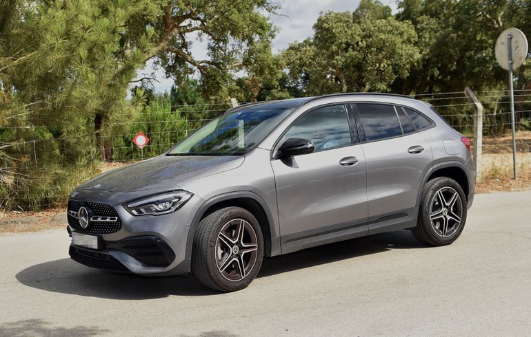 Carro de João Simões, à entrada da Academia Cristiano Ronaldo do Sporting, em Alcochete. Sabado, 12 de Julho de 2025. (Miguel Nunes)