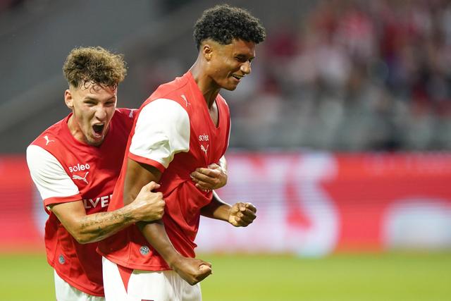 Jónatas Noro luta por uma vaga no plantel principal do SC Braga — Foto: Hugo Delgado/LUSA