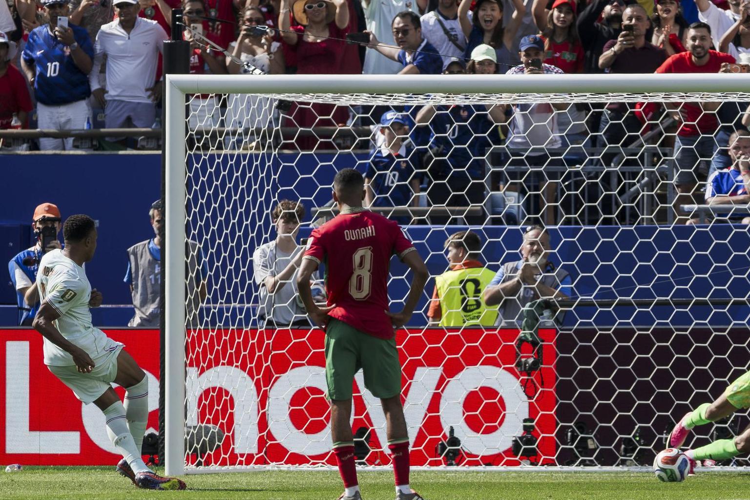 Mbappé admitiu desconcentração no penálti falhado frente a Marrocos — Foto: IMAGO