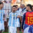 Um génio demasiado só no adeus perante a justa campeã