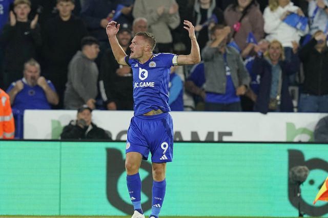 Porro marca e Fatawu assiste Vardy no empate entre Leicester e Tottenham