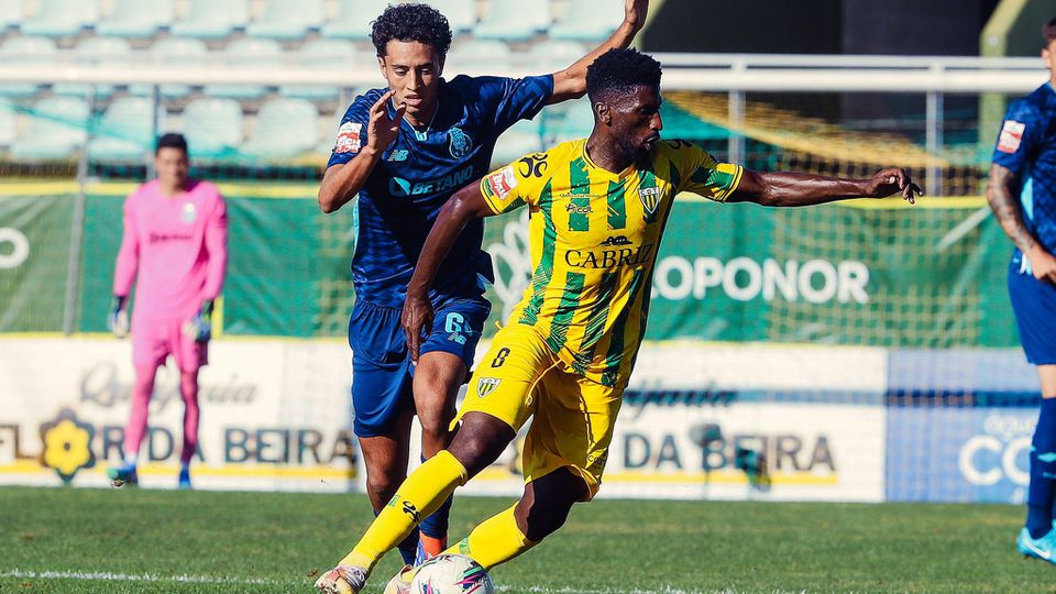 Tondela recebe Felgueiras em Coimbra