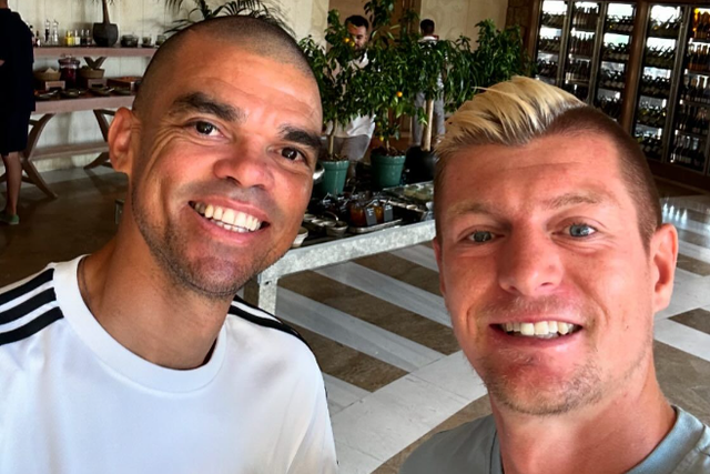 FOTO: Pepe e Kroos reunidos a aproveitar o fim de carreira