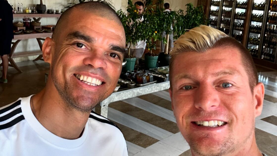 FOTO: Pepe e Kroos reunidos a aproveitar o fim de carreira