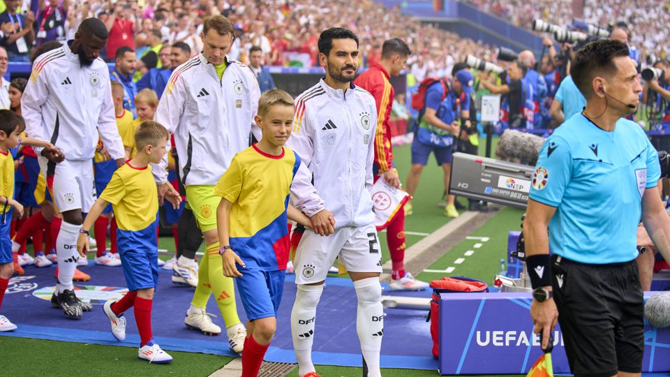 Gundogan retira-se da seleção alemã devido a «cansaço no corpo e na cabeça»