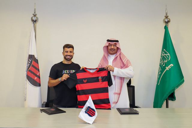 Oficial: Tozé troca de clube na Arábia Saudita