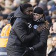 Ashvir Singh Johal trabalhou com o ex-jogador Kolo Touré no Wigan em 2022 Foto: IMAGO