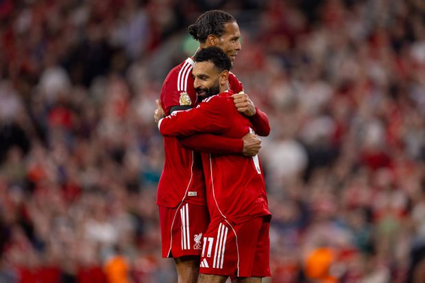 Van Dijk e Salah estão no Onze do Ano da Premier League